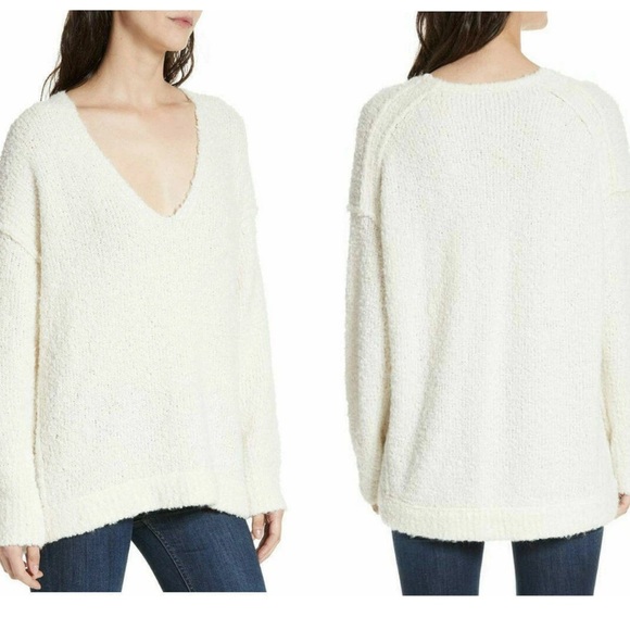 Free People Sweaters - Free People Cream Lofty Boucle Slouchy V-neck Pullover Sweater- Alpaca Blend